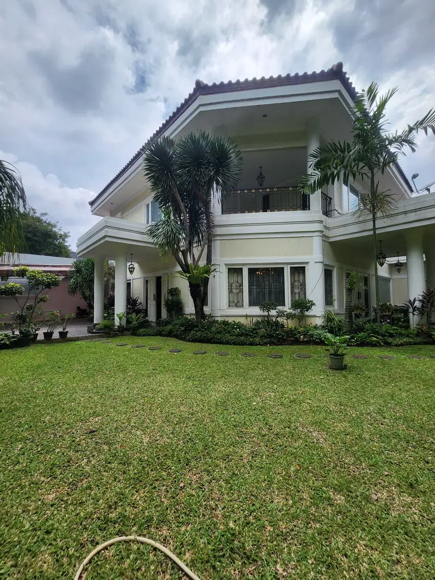 Dijual Rumah Mewah di Kebayoran Baru Jakarta Selatan