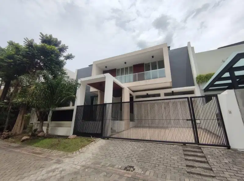 DIJUAL RUMAH GRAHA FAMILI MINIMALIST DEKAT CLUBHOUSE