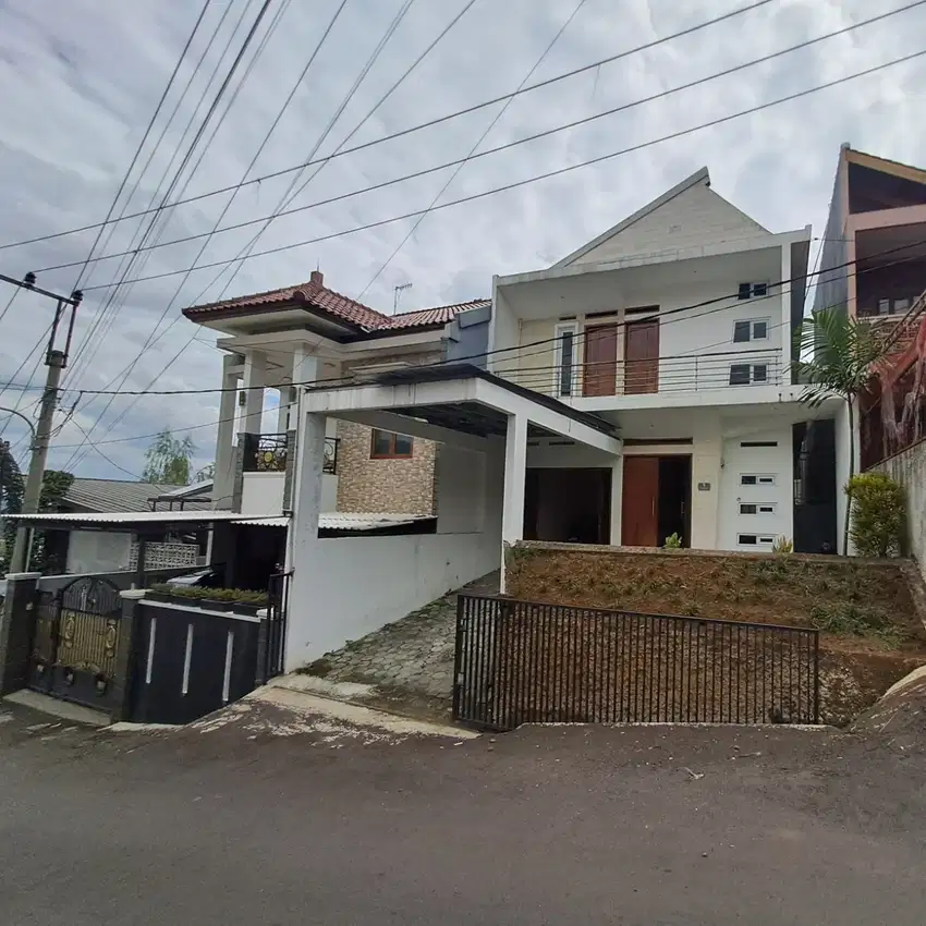 Dijual Rumah Modern Villa Sindanglaya Arcamanik kota Bandung