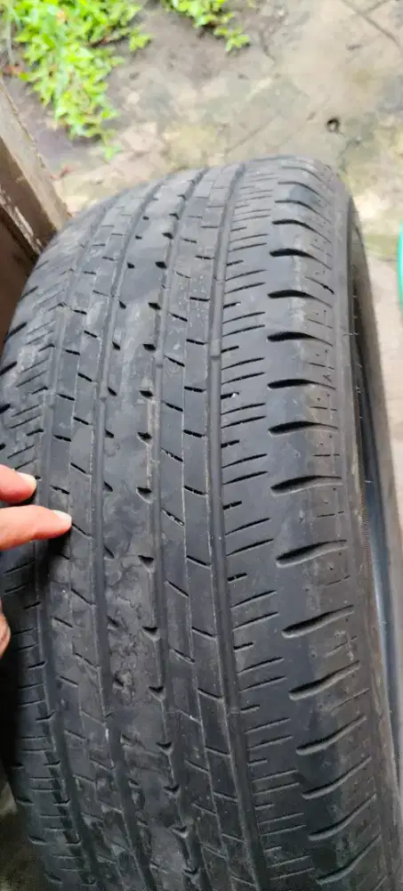 Ban Bridgestone Turanza ER33 ukuran 215/55-17 OEM HRV