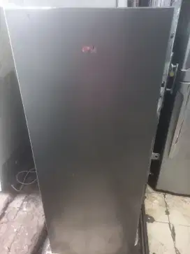 Dinial frezer rak normal merk GEA Normal sekali