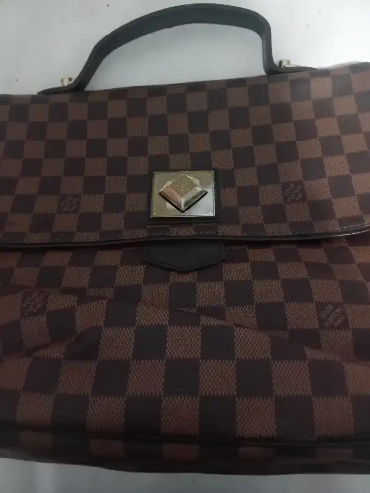 JUAL HANDS BAG LOUIS VUITTON DAMIER SIZE M