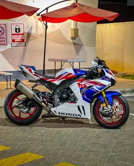 CBR 1000 RRR 2023 fp,ducati,zx10r