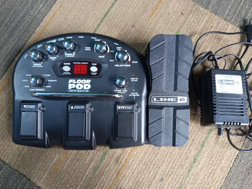 Efek gitar LINE6 POD FLOOR