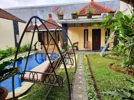 DiSEWAKAN / DiKONTRAKAN RUMAH 3 Lt dekat CANGGU ada POOL dan FURNISH