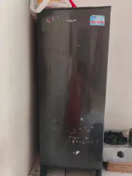 Dijual cepat kulkas Aqua satu pintu