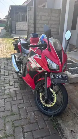 Jual CBR 150 tangan Pertama dari baru Mulus