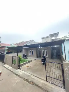 Di jual cepat rumah 2 lantai murah di sawangan depok