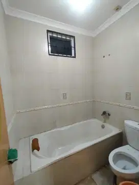 Di sewakan harga murah rumah semi furnish ukuran 6x11 di poris