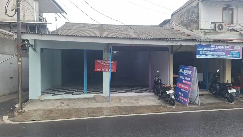 Di Sewakan Ruang Usaha (gandeng)