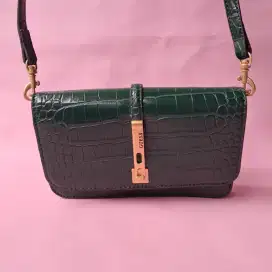 Preloved Tas Guess Ori James Mini Xbody