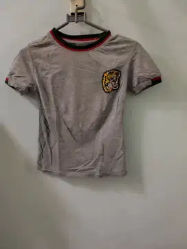 Preloved atasan kaos anak laki-laki usia 3-5 th
