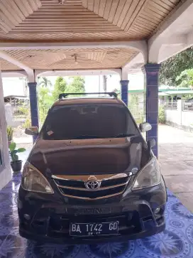 Dijual Mobil Avanza 2010 Pemakaian Pribadi
