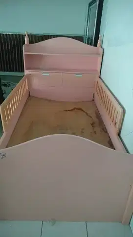 Keranjang doble 2 kasur