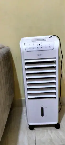 Midea air cooler like new