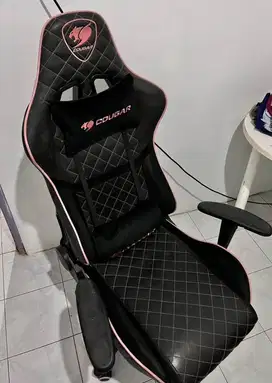 Kursi Gaming Cougar