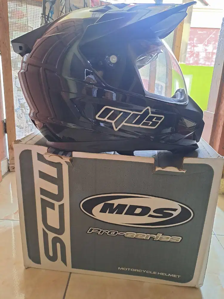 Helm Full Face Merk MDS