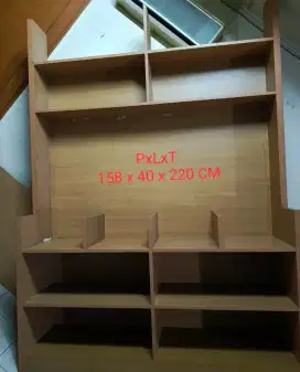 Rak interior untuk kantor atau cafe