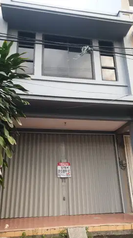 Disewakan ruko Santa Monica sektor 7A Gading serpong Tangerang