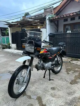 HONDA WIN 100 TAHUN 2003 (SS LENGKAP + PAJAK PANJANG)