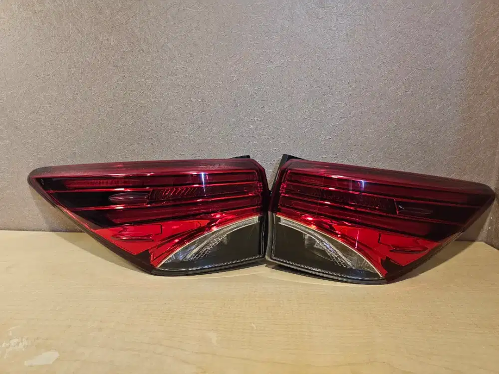 Stoplamp lampu belakang fortuner VRZ