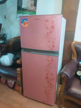 Kulkas sharp 2pintu
