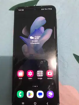 Samsung Z Flip 4 256GB Graphite | Bekas Mulus | Lengkap & Normal