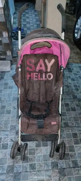 Kereta Dorong Bayi bisa lipat merk Cosatto