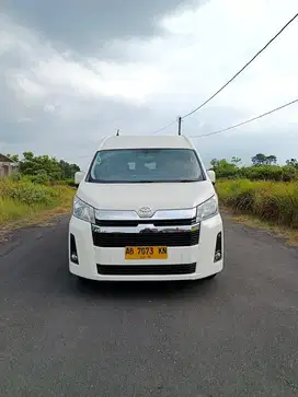 Hiace Premio Full Karoke