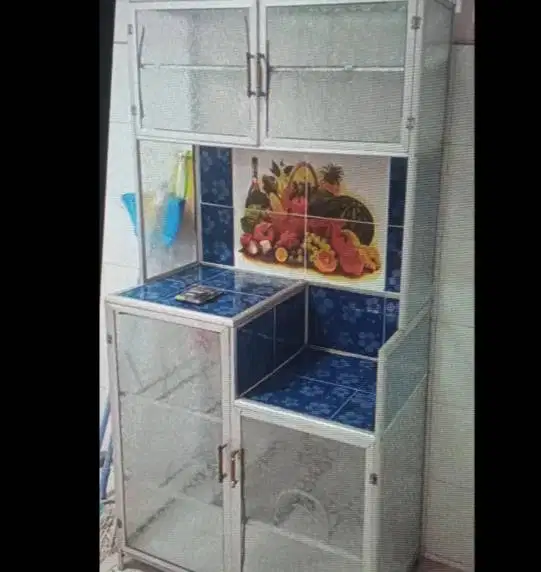 DIJUAL LEMARI MAKAN ALUMUNIUM.