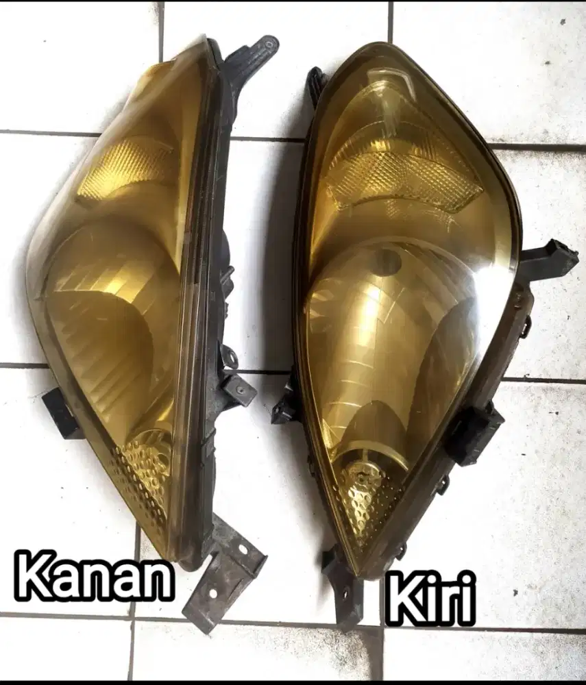Lampu Depan Innova 2004 - 2010