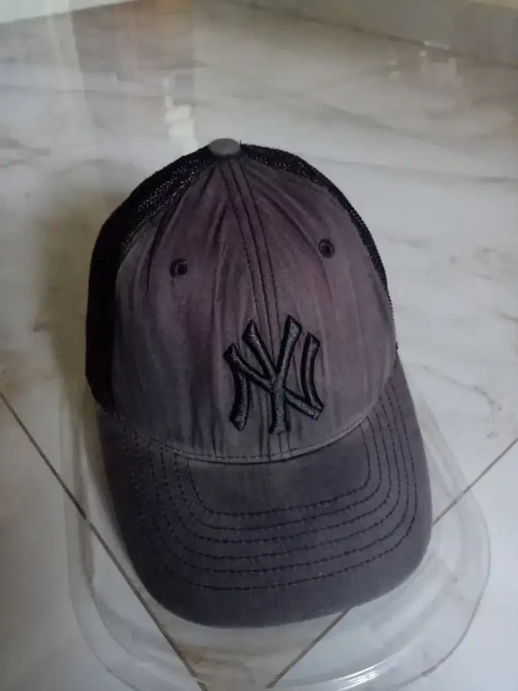 Topi MLB jaring hitam logo NY