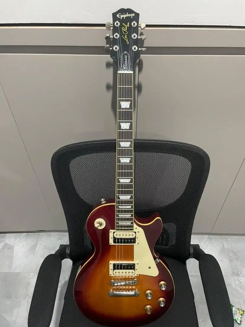 Jual Gitar Epiphone Les Paul Clasic