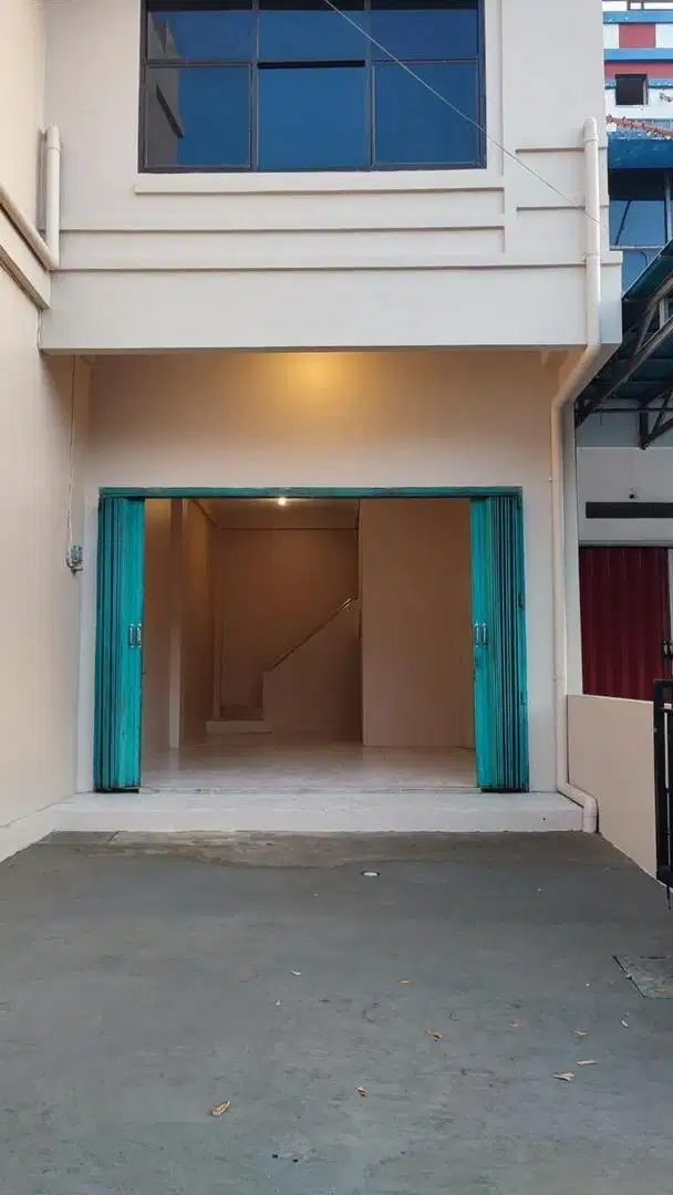 dijual ruko di jalan panca usaha mataram. belakang mall mataram
