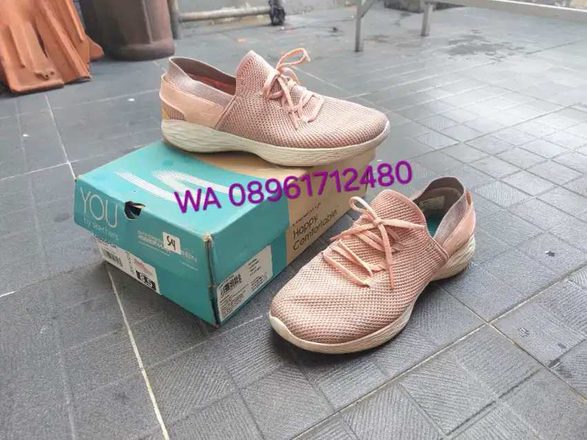 Sepatu Skechers Go Walk size 8.5 / 42 41