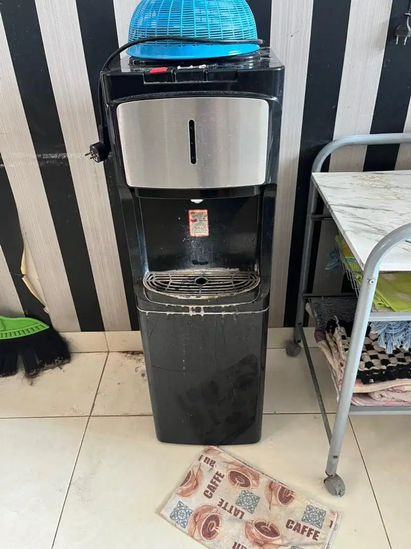 Dispenser modena
