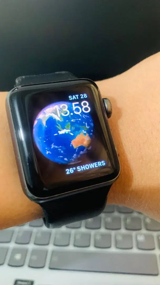 I watch series 3 space gray abu abu hitam