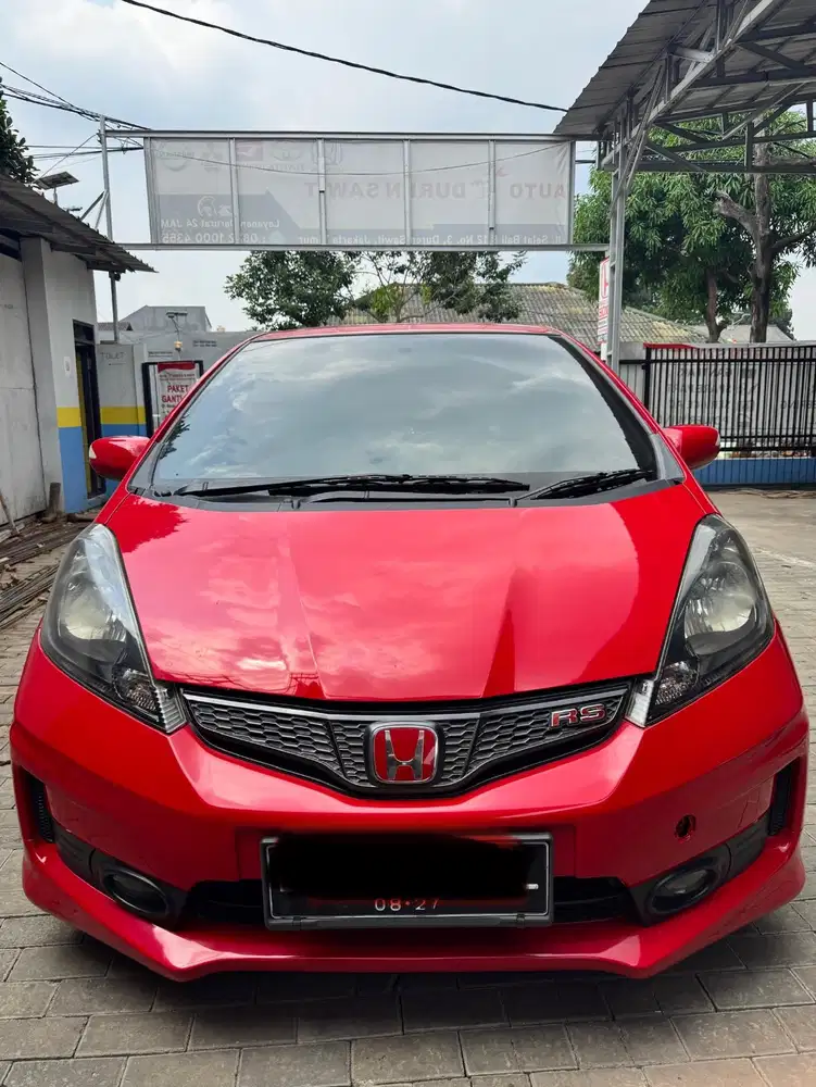 Honda jazz RS merah