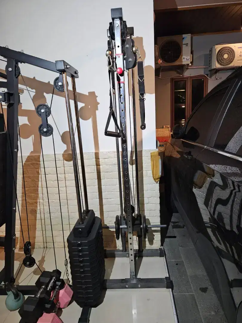 Single cabel row machine..