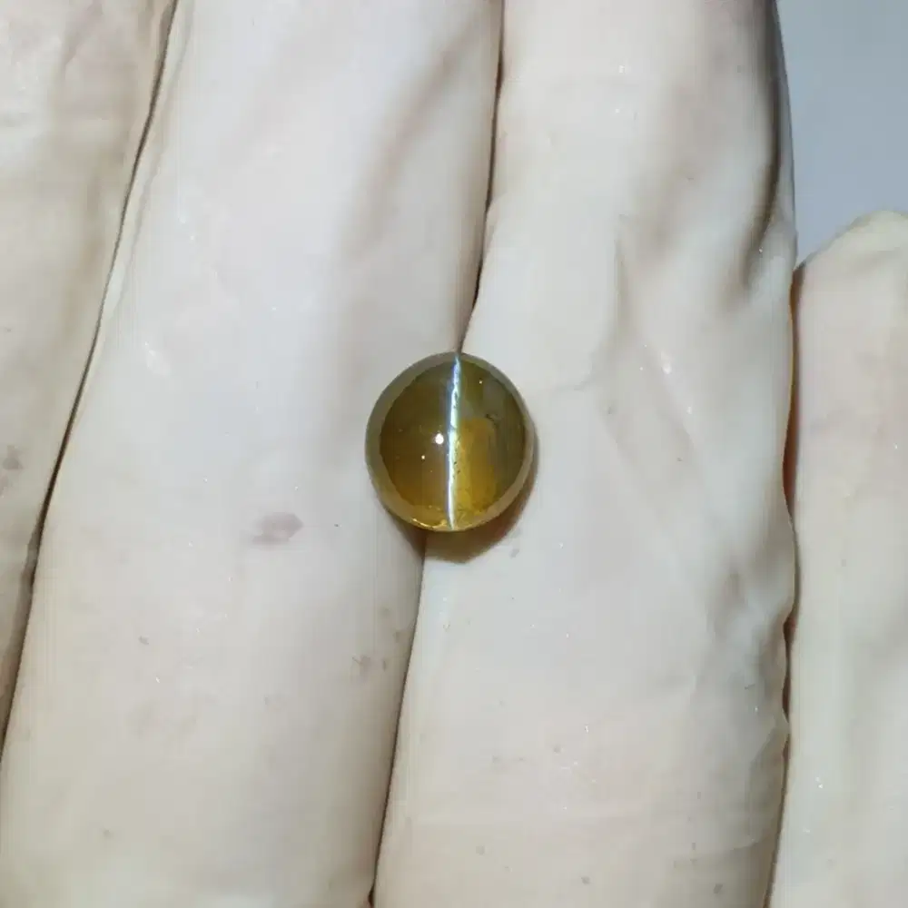 Natural Cat's Eye Chrysoberyl 4.16 crt