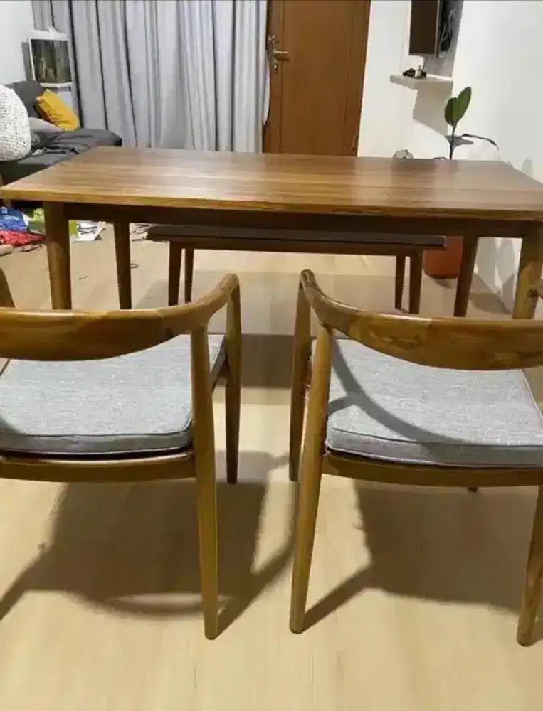 Meja Makan Kayu Jati Japandi