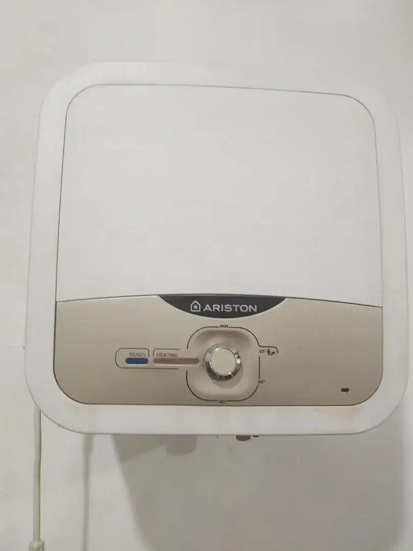 Water heater ARISTON