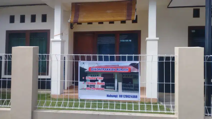 Dikontrakkan Rumah di Pola Mas-Andalas.