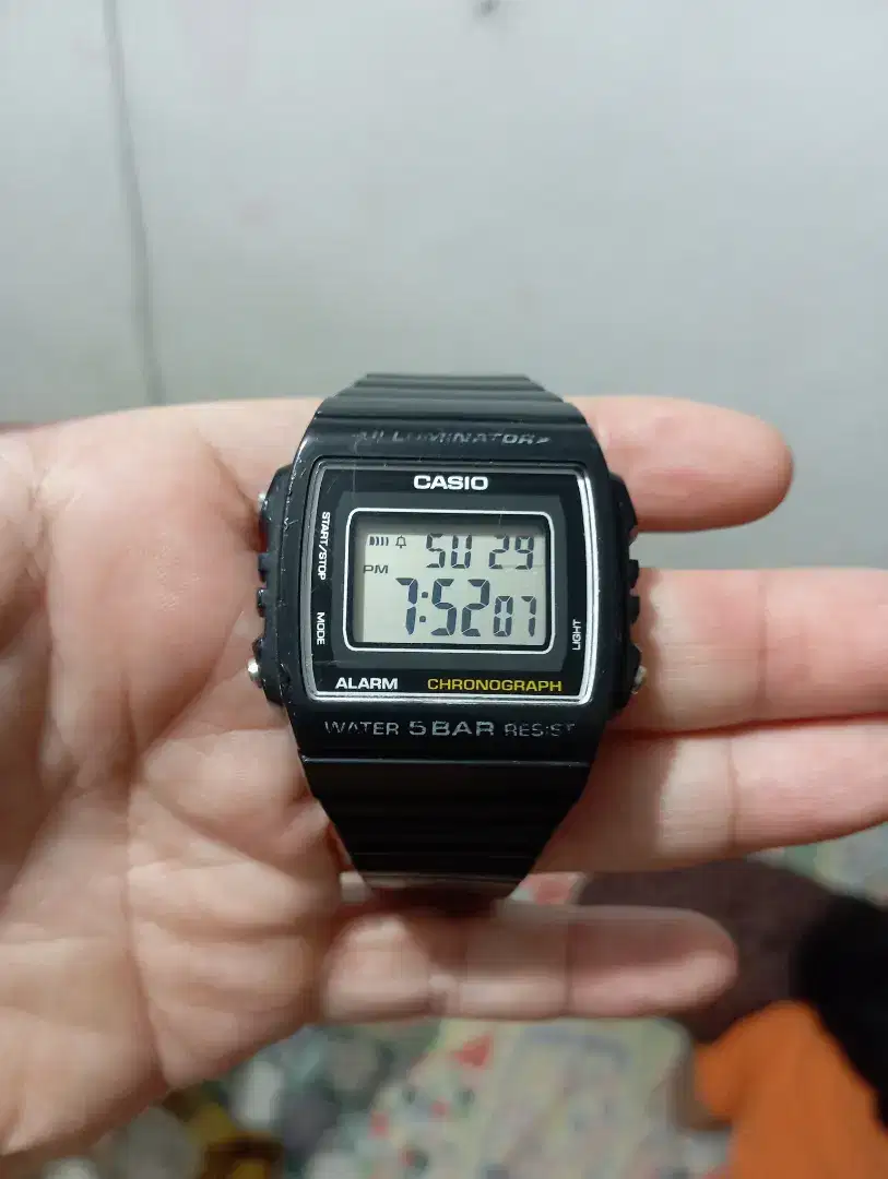 Casio W - 215 H