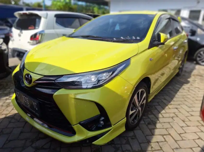 DP MURAH Daihatsu Xenia 1.3 R ADS Bensin-AT 2021 KUNING YC