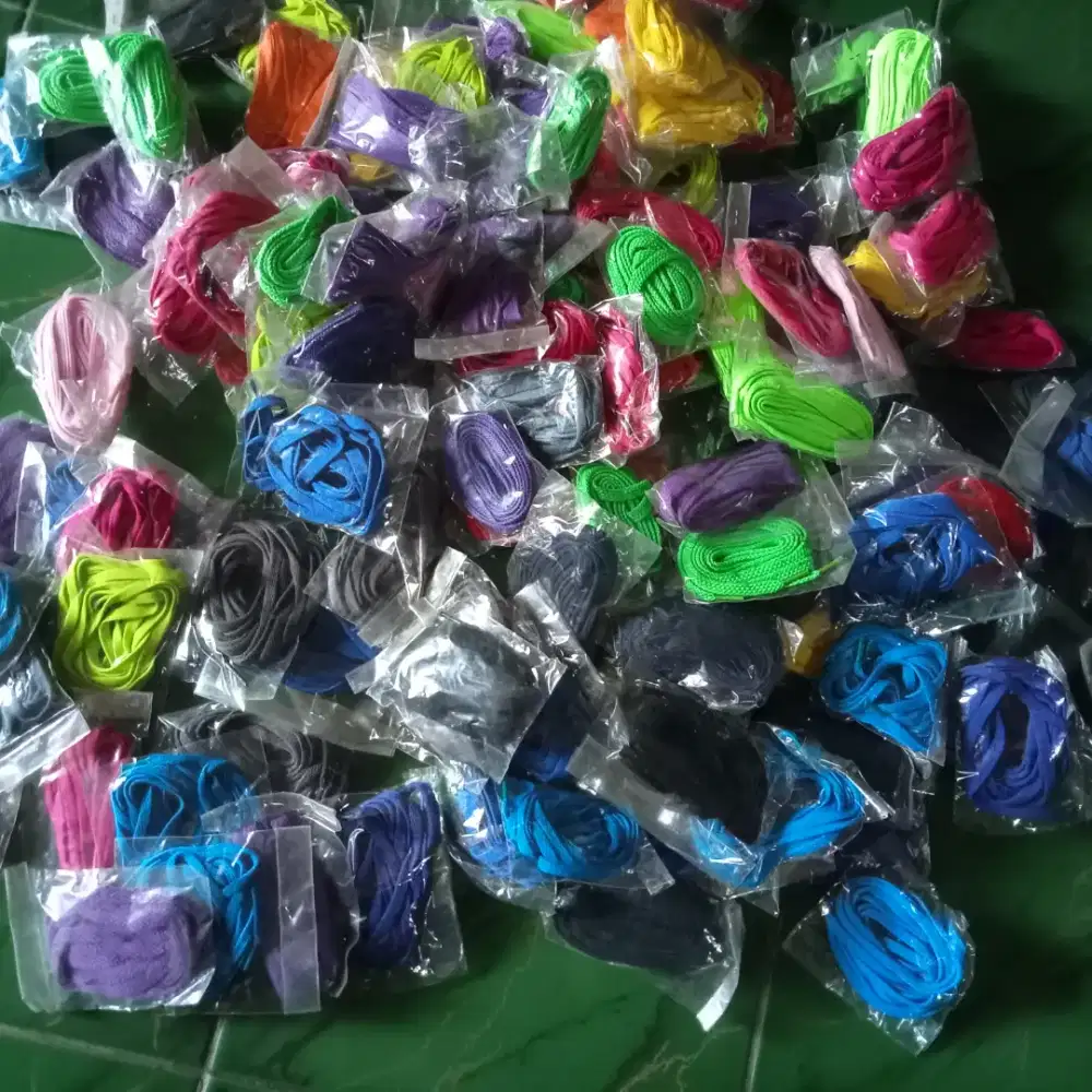 BORONGAN 183 PASANG TALI SEPATU BARU WARNA WARNI