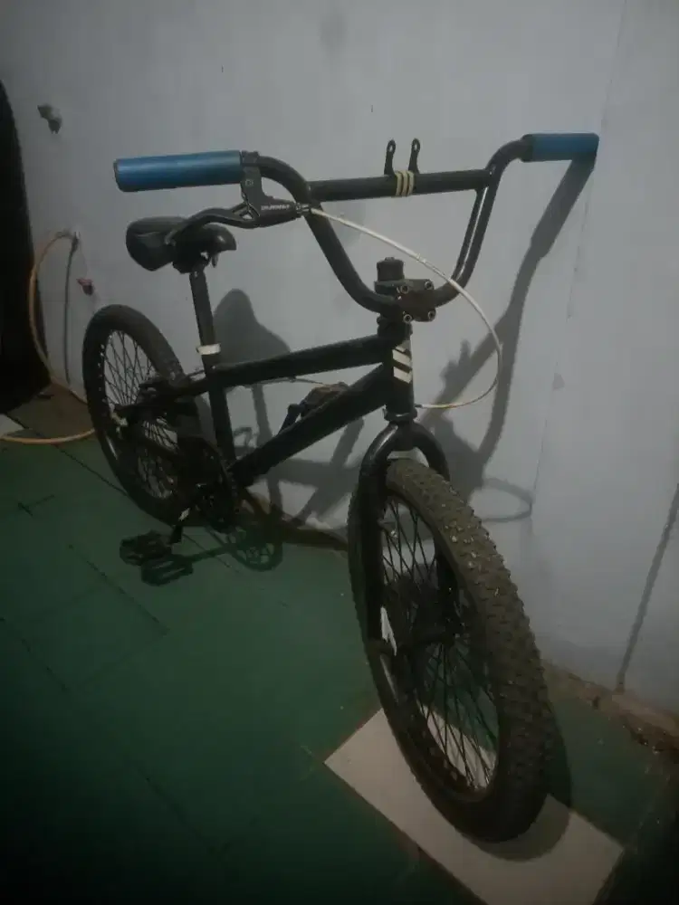 Sepeda bmx senator