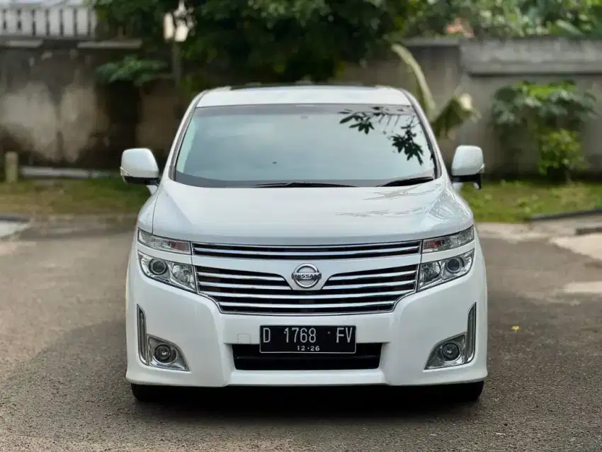 Elgrand 3.5 HWS 2011 putih