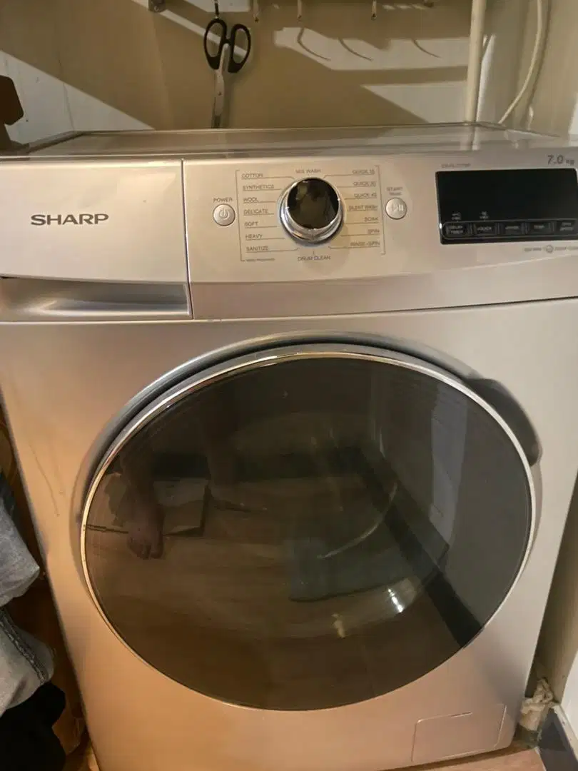Mesin Cuci Sharp Front Loading 7kg ES-FL1073W