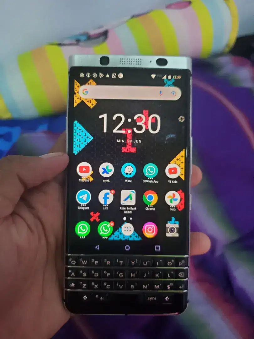 Blackberry Keyone android langka unik ..